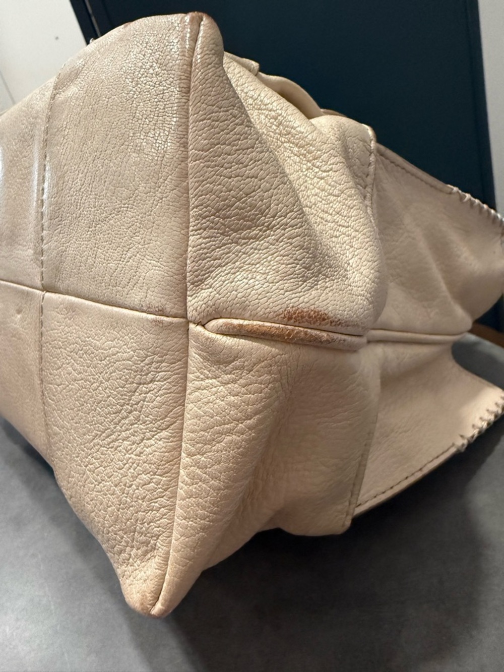 Celine Cream Leather Boogie Bag with Silver Celine Horse & Buggy Charm - Picture 9 of 12